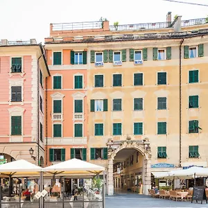 La Piazzetta Отель Рапалло